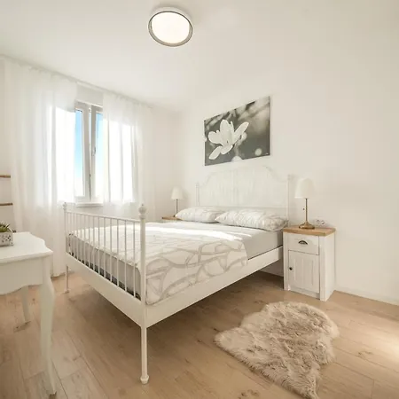 With Parking Space - 20532 Appartement Zadar