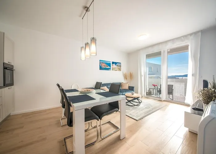 With Parking Space - 20532 Zadar