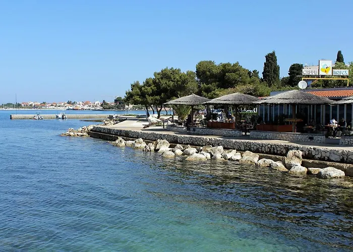 With Parking Space - 20532 Apartmán